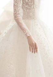 -拉瑞娜LaReine婚纱礼服高级定制