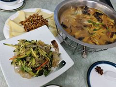 -福园东北菜饺子铁锅炖