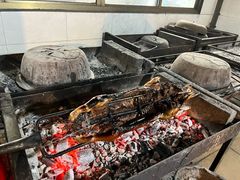 -黄记四更烤乳猪店