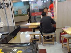 -魔都三兄弟酸辣粉·蘸卤炸串(虹桥万科店)