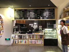-钟书阁(珍园店)