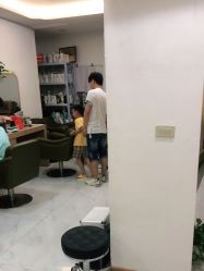 -环球蝶上美业连锁