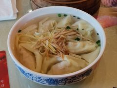 鸡汤三鲜馄饨-王興記(中山路店)