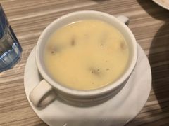 奶油鸡茸蘑菇汤-必胜客(东莞地王店)