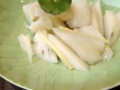 -湖畔鲁菜·二十年老字号餐厅(大明湖店)