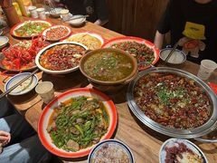 -泥糊破店小酒馆·团建聚餐(南京西路店)