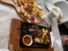 -必胜客(漕宝路店)