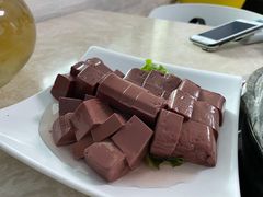 -墨脱石锅椰子鸡•香草鸭•东山羊(大东海店)