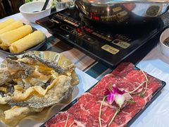 -鲜入围煮花胶鸡海鲜火锅