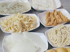 -光头药膳鸡(莱茵小镇店)