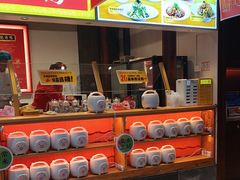 -阿瓦山寨·湘菜现炒·剁椒鱼头王(咸阳总店)