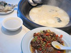 -陈大锅·岳阳鱼馆·地道岳阳菜(美食街店)