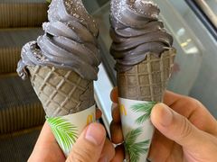 椰子灰华夫筒-麦当劳(世界城广场店)