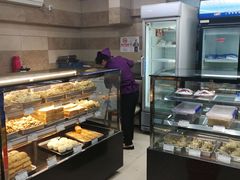 面包甜点陈列柜-洪长兴(云南南路店)