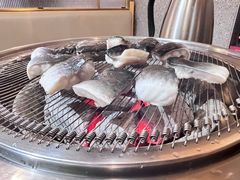 -围炉肉舍•炭烤活鳗•丹东海鲜烤肉(步行街店)