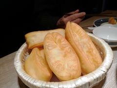 小油条配酸辣汤-味莊·青岛菜(云霄路店)