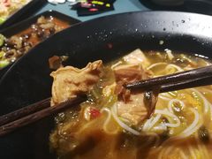-八月美食小馆(银泰城总店)
