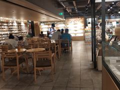 大堂-猫的天空之城概念书店(苏州诚品店)