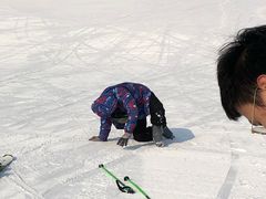 -荣盛康旅野三坡滑雪场