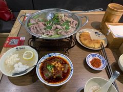 -肖四女乐山跷脚牛肉(世博源店)
