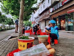 -江三王记牛杂馆(总店)