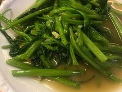 -J Daeng Seafood