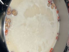 -尚尚仙·酸汤猪手·猪肚鸡火锅(华联万柳购物中心店)