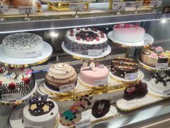 大堂-DQ·蛋糕·冰淇淋(绿宝店)