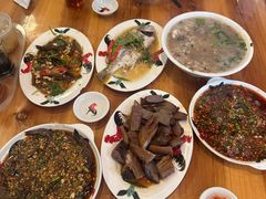 -潮汕老菜脯海鲜粥(赤岗店)