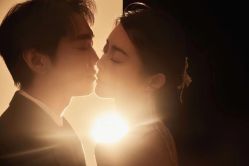 -喜爱高定婚纱摄影