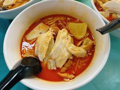 -亚王咖喱鸡米粉面