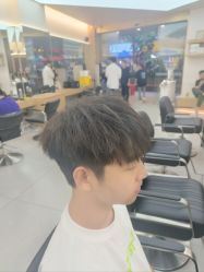 点击看大图 -川和潮人漂色·烫染·接发