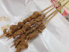 油炸羊肉串-四爷捞锅·潮汕牛仔骨火锅(泉城路店)
