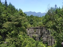 -梭布垭石林景区