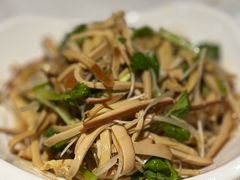 -指爱龙虾(金杨路总店)