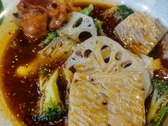 -八一好吃街·高品美食广场