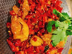 香辣牛蛙虾-美庐时尚餐厅(菱角湖店)