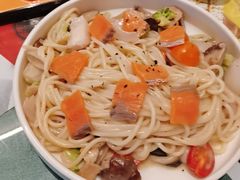 奶油松露三文鱼意面-鼓楼吃面·肉啃肉(南锣鼓巷店)