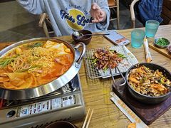 -恩你小木屋·韩式料理(假日广场店)