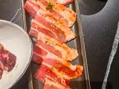 -山川小町·极番烧肉(新地假日广场店)