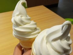 榴莲之神冰淇淋花筒-肯德基(温岭昌辉店)