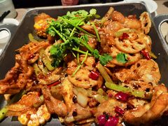招牌悦蓉牛蛙干锅-精悦蓉(松江万达广场店)