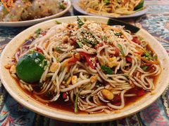 特色凉米线-半坡九号老挝冰咖啡