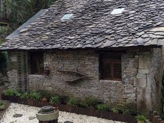 -高荡千年布依古寨旅游景区