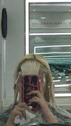 -镁连社·美联社