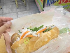 -Bánh Mì Huynh Hoa