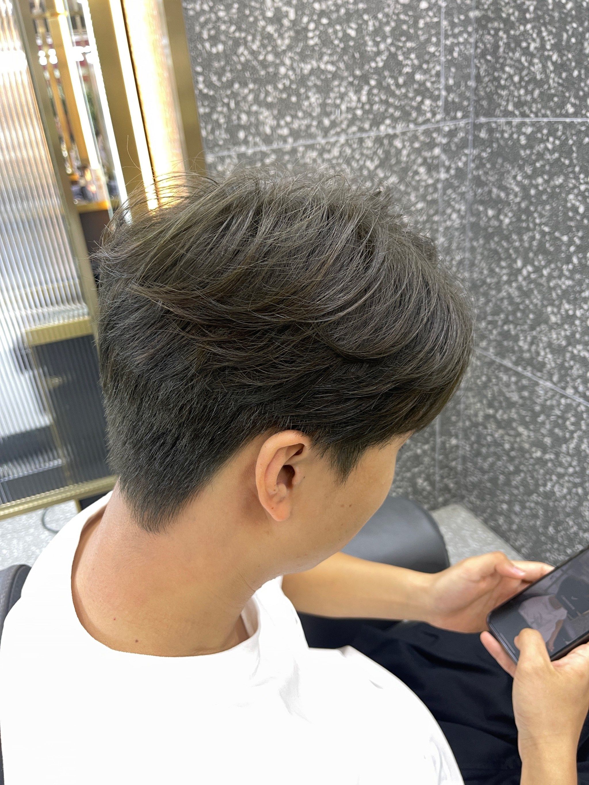 男士发型颜色 附近哪里做头发好 染发设计