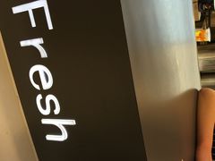 iphone_upload_pic-CoCo都可(新我格广场店)