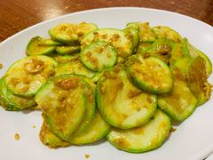 咸蛋黄炒小瓜-甜甜屋(解放中路店)