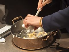 -左庭右院鲜牛肉火锅黑金店(陆家嘴中心店)